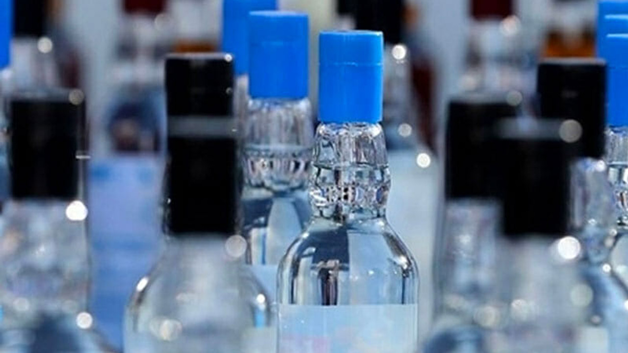 13 bin şişe sahte içkiyi piyasaya süreceklerdi...