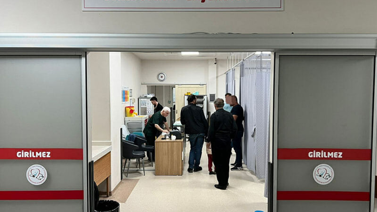 Dağıtılan yemekten yiyen yaklaşık 400 kişi zehirlendi