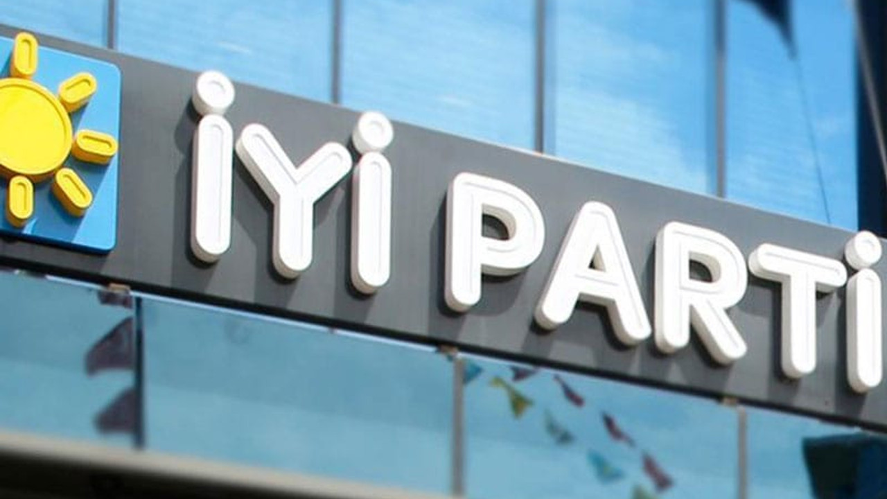 İYİ Parti'de üst düzey istifa