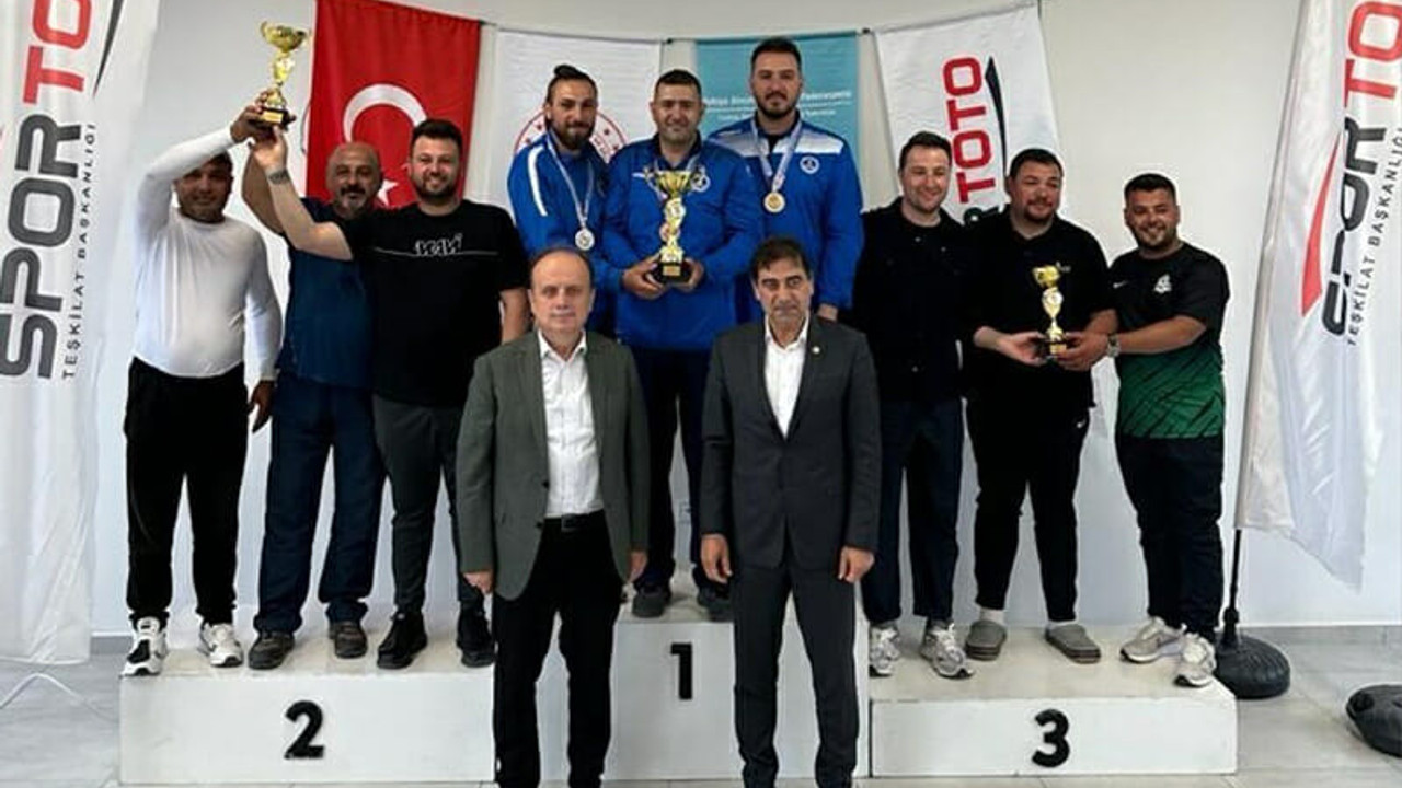 Kağıtspor kürsüye ambargo koydu