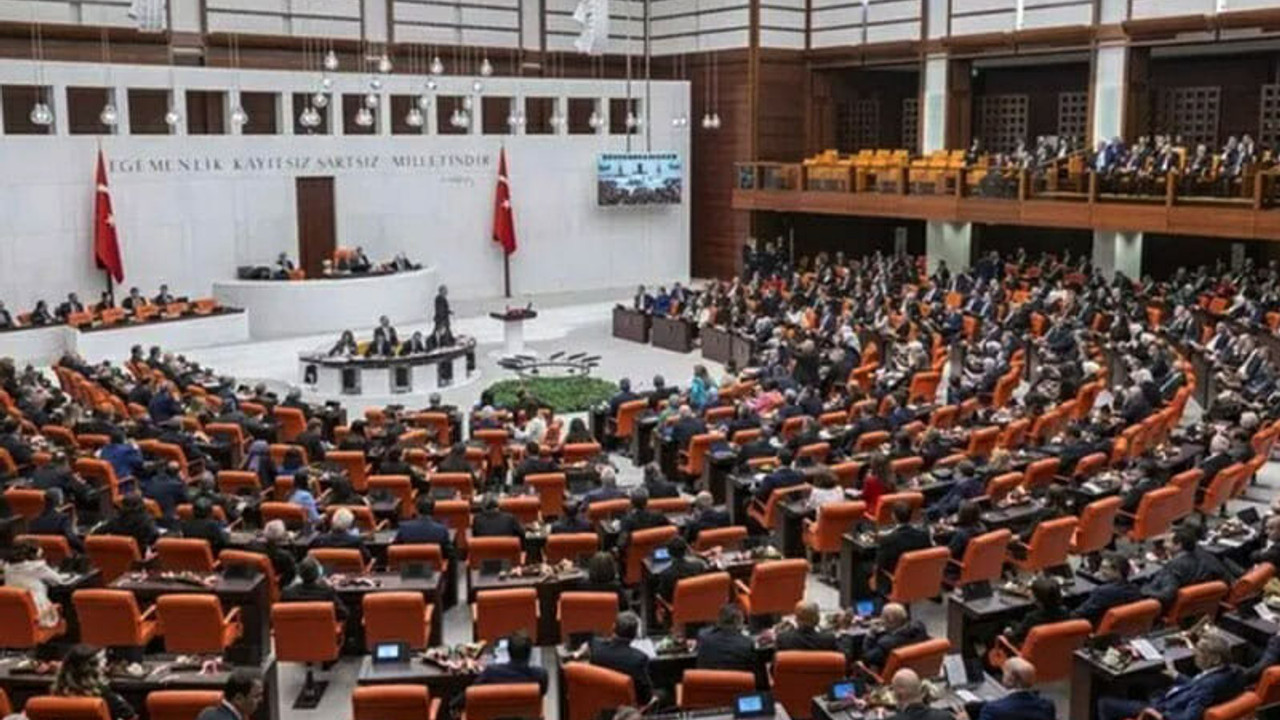 Memurlara ve emeklilere ne kadar zam yapılacak? Gözler Meclis'te...