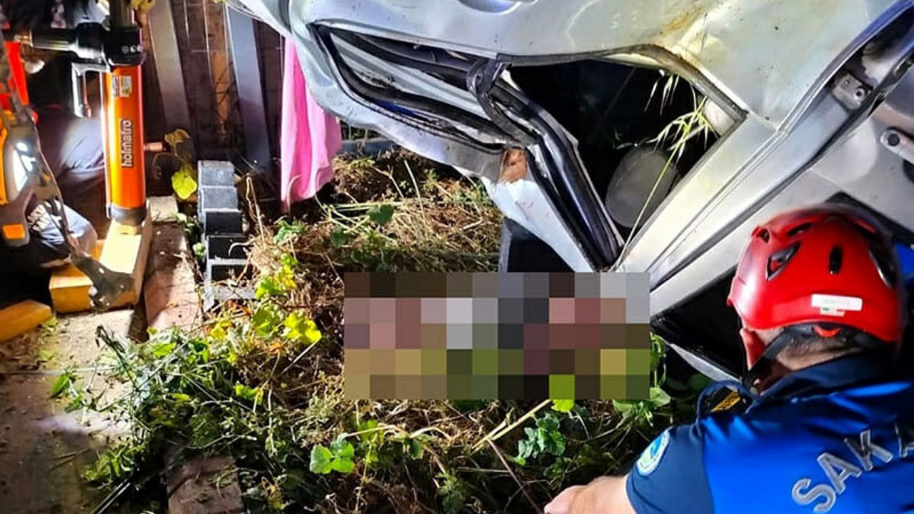 Otomobilin altına kalarak can verdi