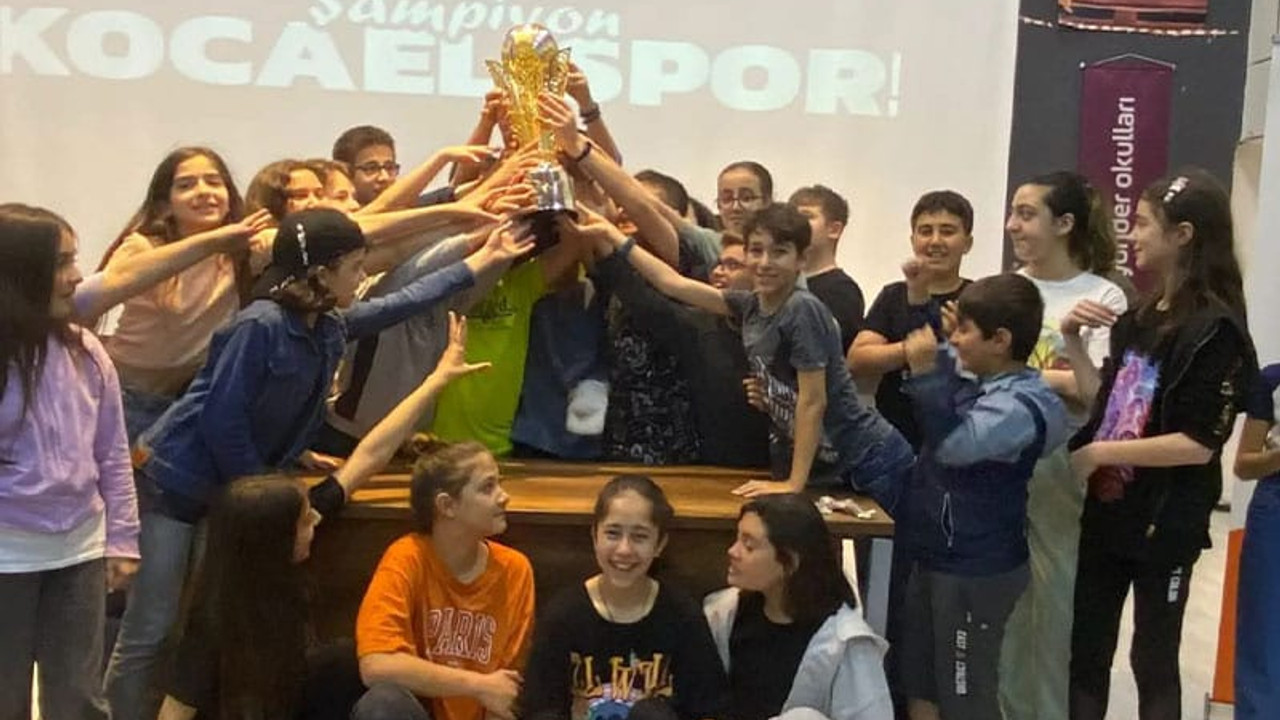 Şampiyonluk kupası Yönder Okulları Körfez Kampüsü’ndeydi