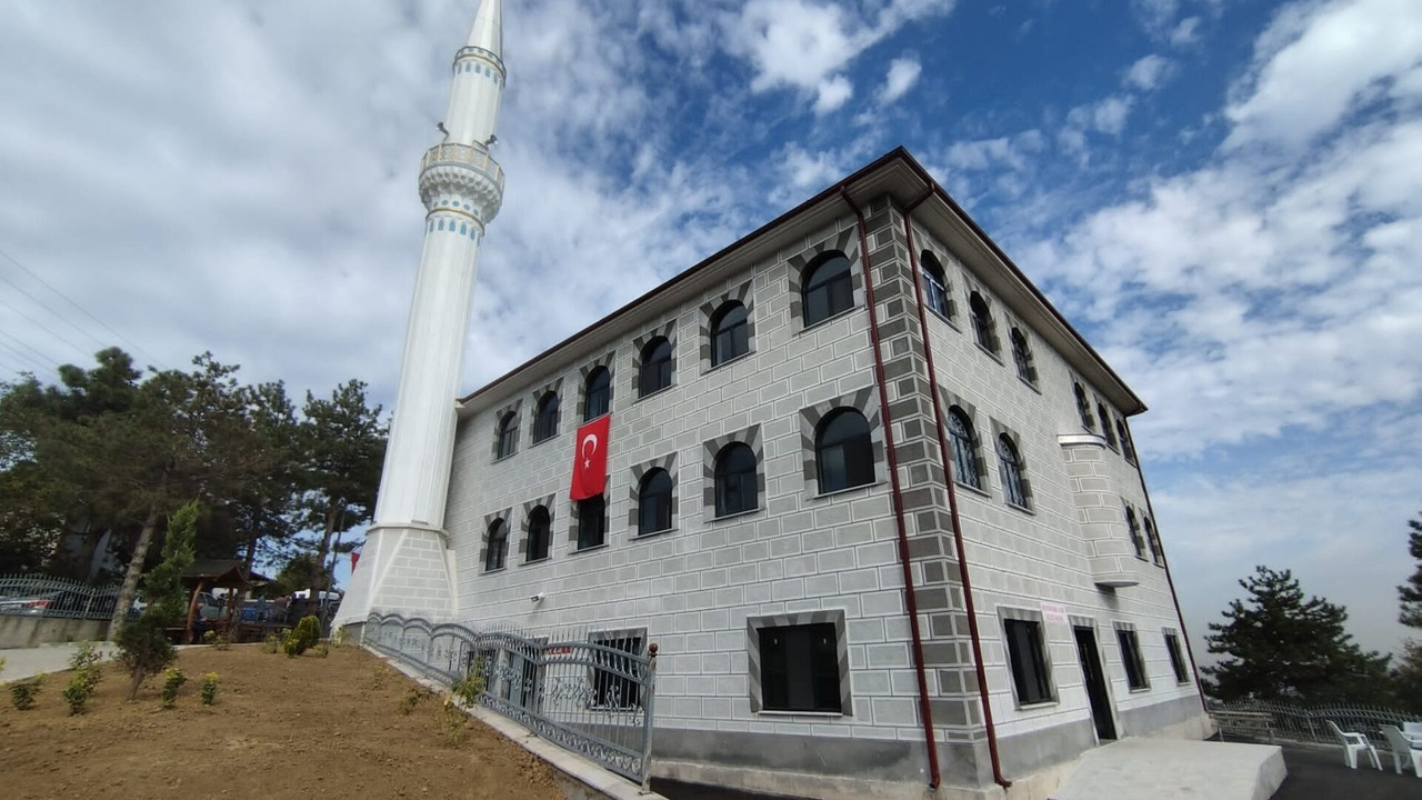 Panayır Cami ibadete açıldı