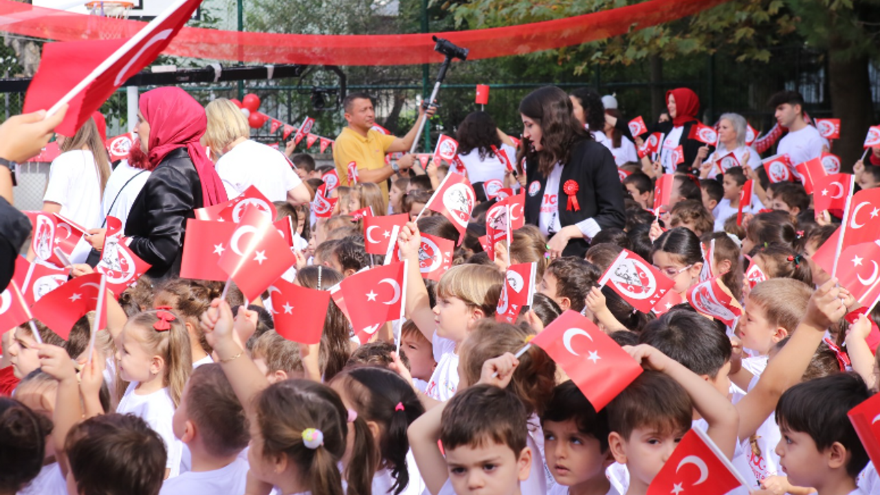 Ana Sultan Anaokulu şanlı Cumhuriyetin 100. yılını coşkuyla kutladı