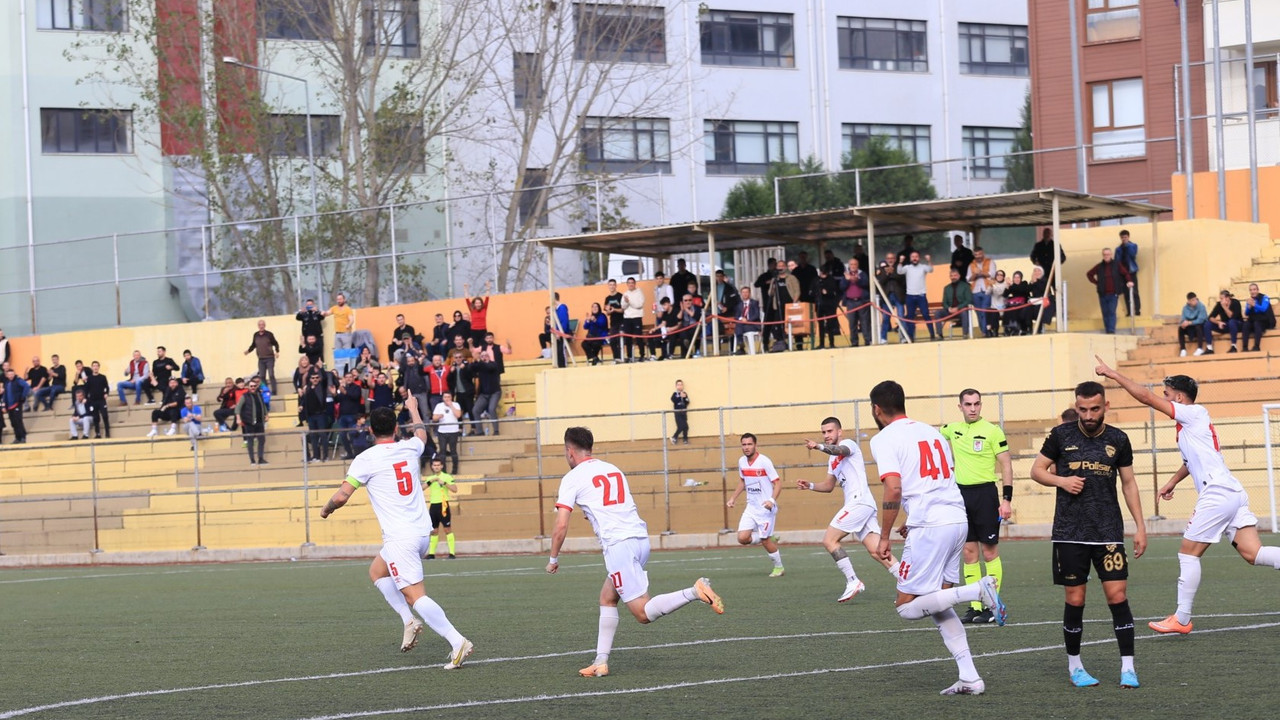 Kullar, İskele’den altın çıkardı! “1-0”