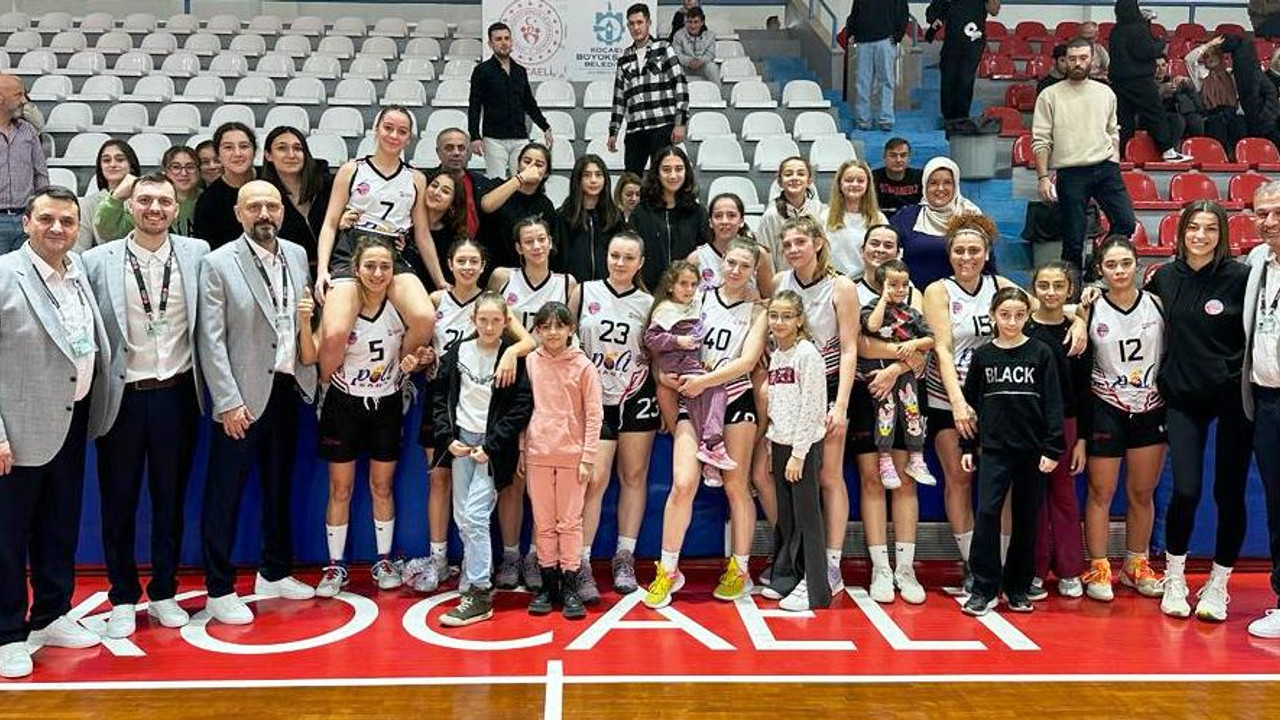 İzmit Zirve Spor baskette Kadınlar Bölgesel Liginde ilk galibiyetini aldı