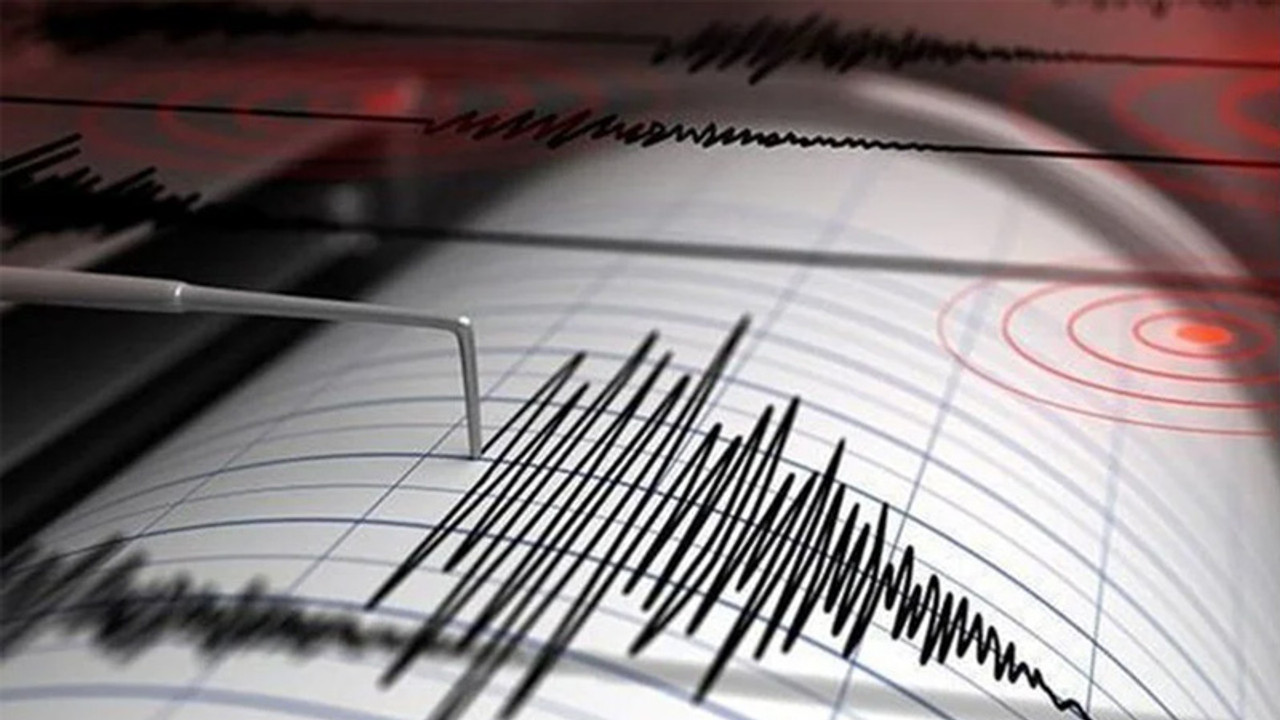 Türkiye beşik gibi sallanıyor: Van'da deprem!