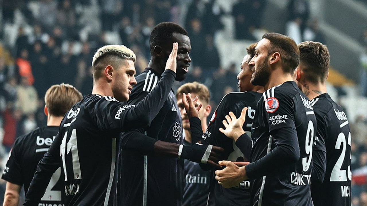 Beşiktaş kupada yarı finale yükseldi "2-0"