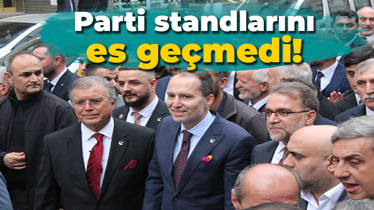 Parti standlarını es geçmedi!