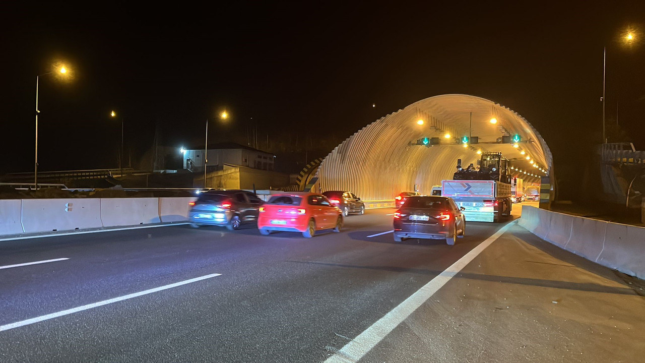 Gece yarısı trafik yoğunluğu arttı!