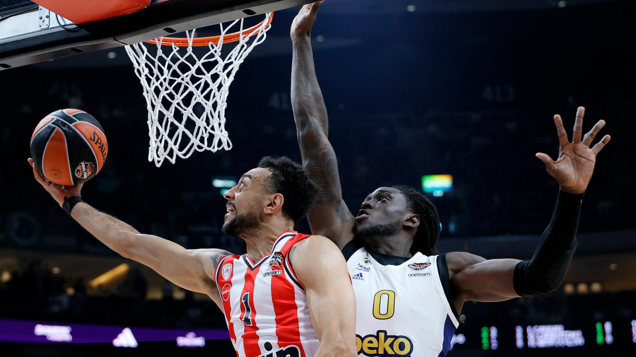 Fenerbahçe üzdü! Olympiacos: 87 - Fenerbahçe Beko: 84