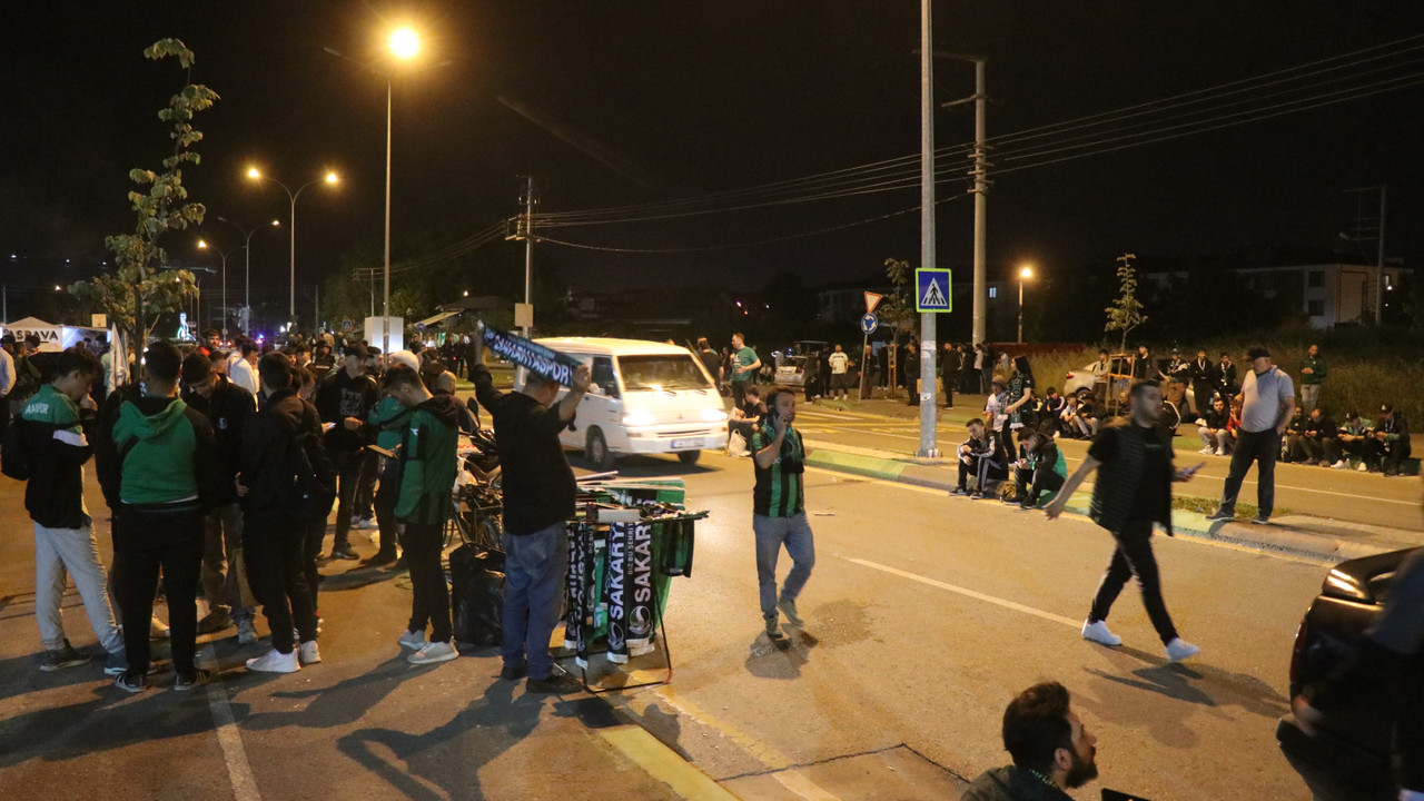 Play-off finali için Sakarya’dan 150 otobüsle yola çıktı!