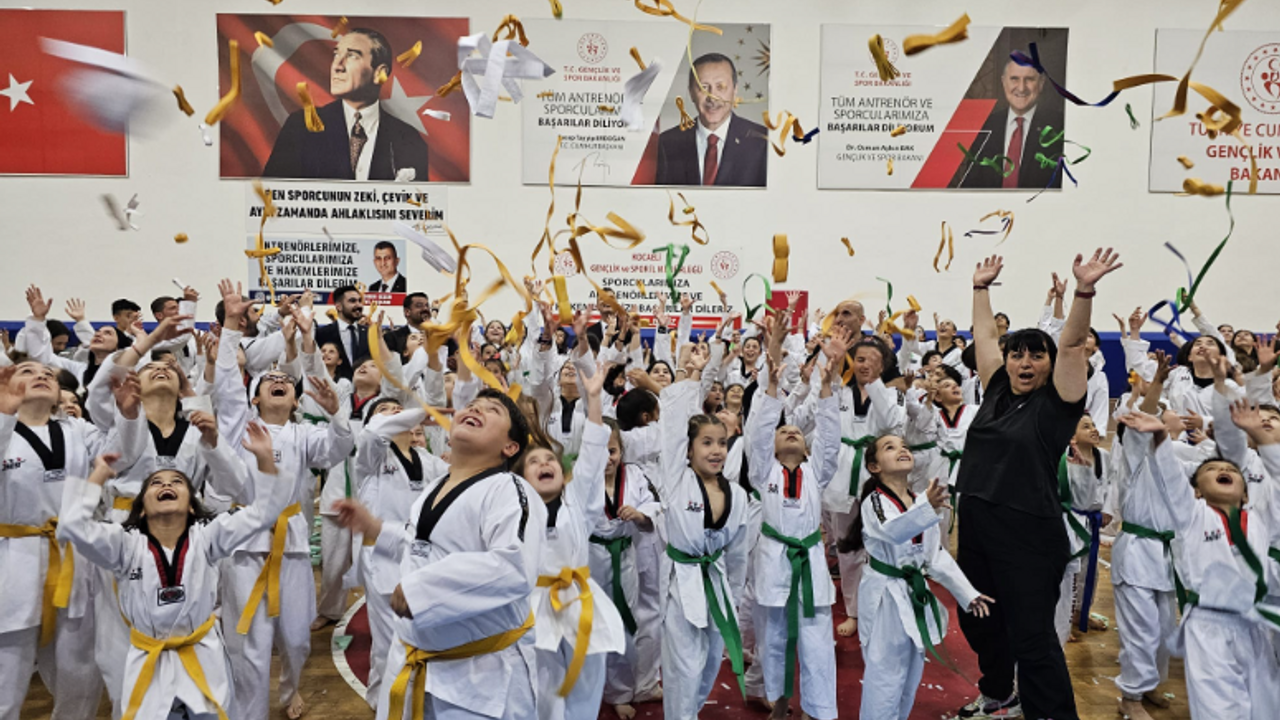 Gölcük Belediyesporlu tekvandocuların kuşak sevinci