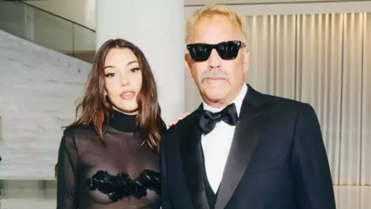 Kevin Costner güzel oyuncuyu Hollywood'a davet etti