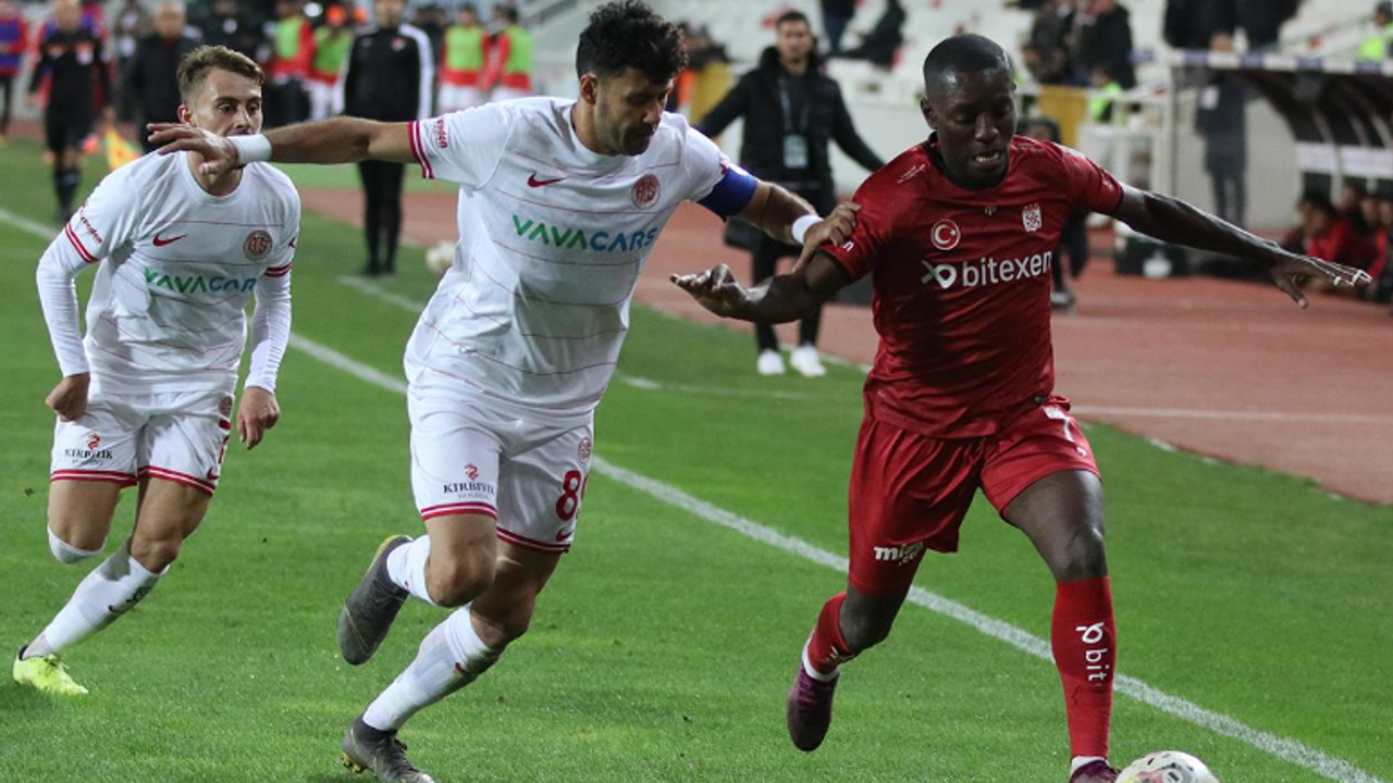 ANTALYASPOR VE SIVASSPOR maçı ne zaman, saat kaçta!