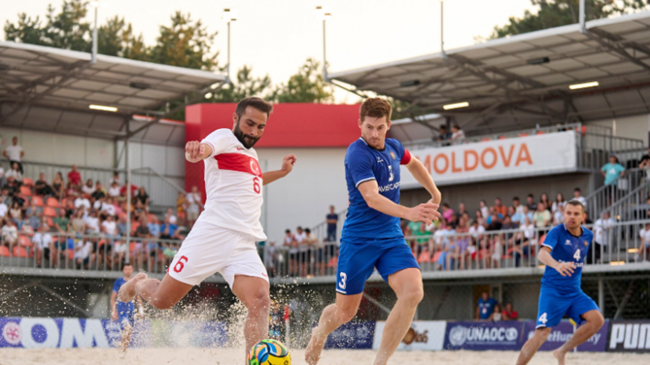 Plaj Futbolu A Milli Takımı, Moldova'ya yenildi