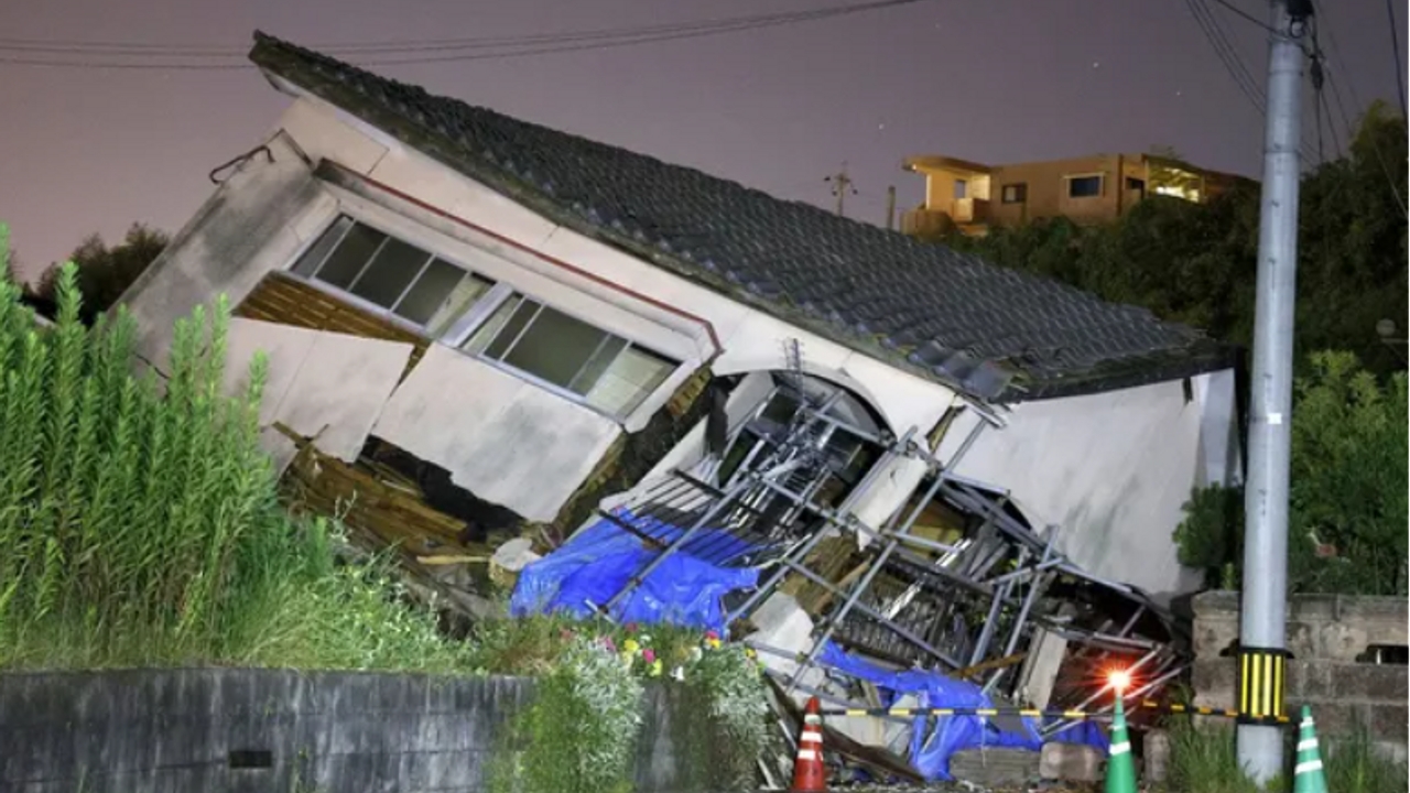 Japonya'da "mega deprem" uyarısı