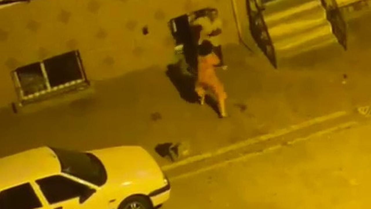 Velayet tartışması kavgaya dönüştü! Çiftin görüntüleri kamerada