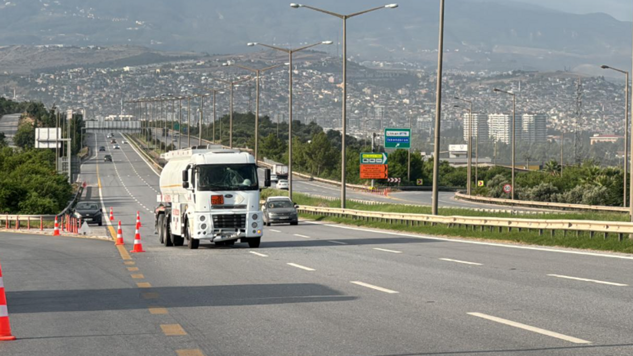 Yakıt tankeri işçi servisiyle çarpıştı! olan 11 kişiye oldu...