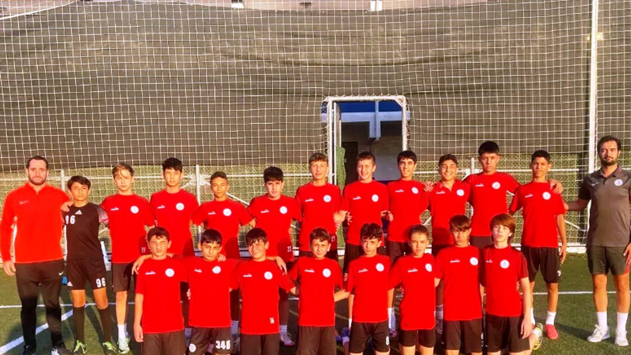 Körfez Gençlerbirliği U-14 durdurulamıyor!