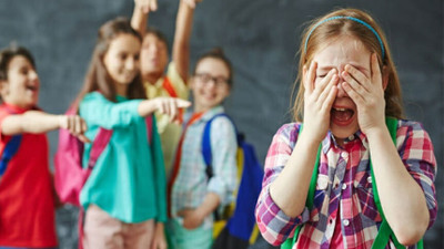 Akran zorbalığı nedir? Akran zorbalığının nedenleri nelerdir? Nasıl önlenir?