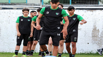 Denizlispor, Kocaelispor ile ilk hazırlık maçına çıkıyor