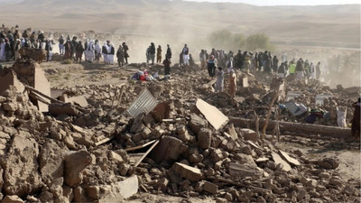 Afganistan'da deprem