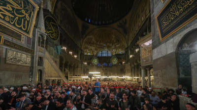 Ayasofya'da Filistin için dua edildi