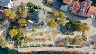 Büyükşehir’den Ulaşlı Camii’ne estetik meydan