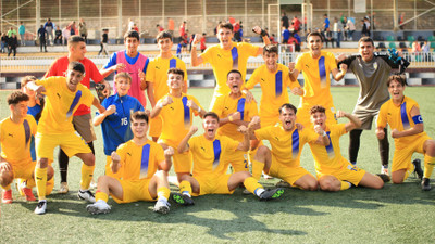 Belediye Derince U-17 galibiyetle tanıştı “1-0”