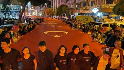 İzmir ve çevresinde Cumhuriyet Bayramı kutlandı