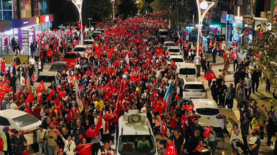 Körfez’de meşaleler geceyi aydınlattı