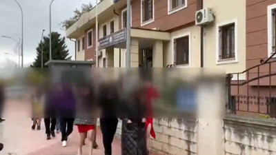 300 polisin katılımıyla dev fuhuş operasyonu: 61 yabancı uyruklu kadın yakalandı