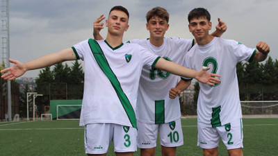 Nuri Çolak’lı Kocaelispor U-16 farklı başladı