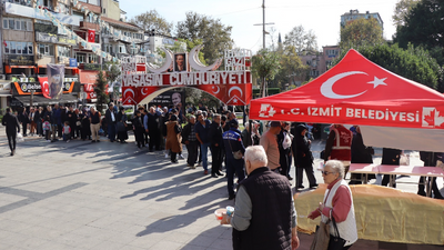 Atatürk’ün en sevdiği yemekler halka ikram edildi