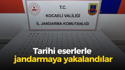 Tarihi eserlerle jandarmaya yakalandılar