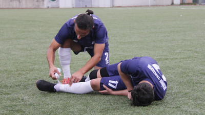 İş başa düştü, futbolcu Serkan Uzun sağlıkçı oldu!