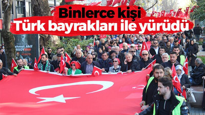 Binlerce kişi Türk Bayrakları ile yürüdü... Kocaeli teröre karşı tek yürek!