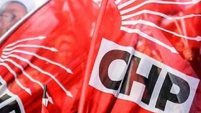 CHP'de ilçe başkanı görevinden istifa etti