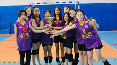 Körfez’de voleybolda Uluğbey zirvede yer aldı