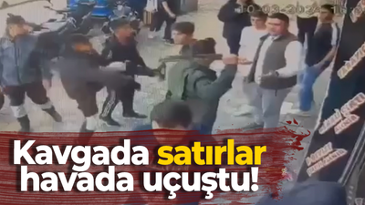 Kavgada satırlar havada uçuştu!