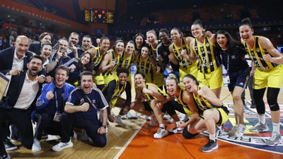 Fenerbahçe'nin kadın basketbolcuları üst üste altıncı kez şampiyon!