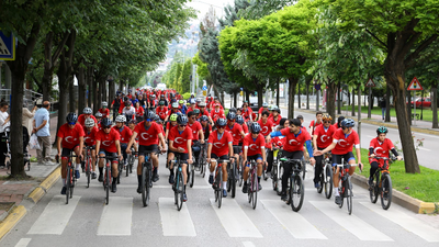 Pedallara BARIŞ için bastılar!