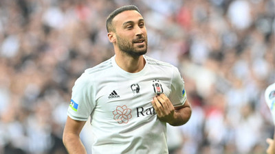 Milli futbolcu Cenk Tosun sosyal medya hesabında yaptığı paylaşımla gündem oldu!