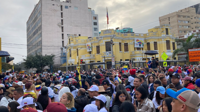 Maduro seçilmişti ama protestolar başladı! Bir kişi öldü