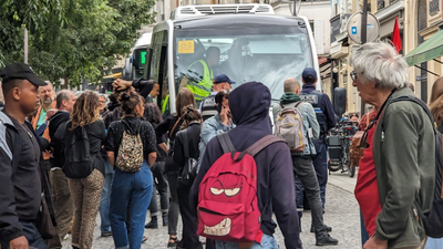 Fransa'da yeni hükümet yasa dışı göçmenlerin sınır dışı edilmesini kolaylaştıracak