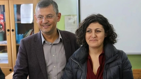 Özgür Özel Eşi Didem Özel Kimdir, Kaç Yaşında? Didem Özel Ne İş Yapıyor?
