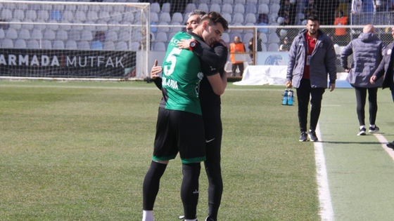 Haşim Arda’nın çapraz bağları kopmuştu... Ameliyata alındı