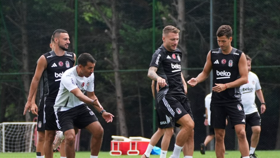 Beşiktaş'ta değişiklik: Van Bronckhorst Semih'i düşünüyor